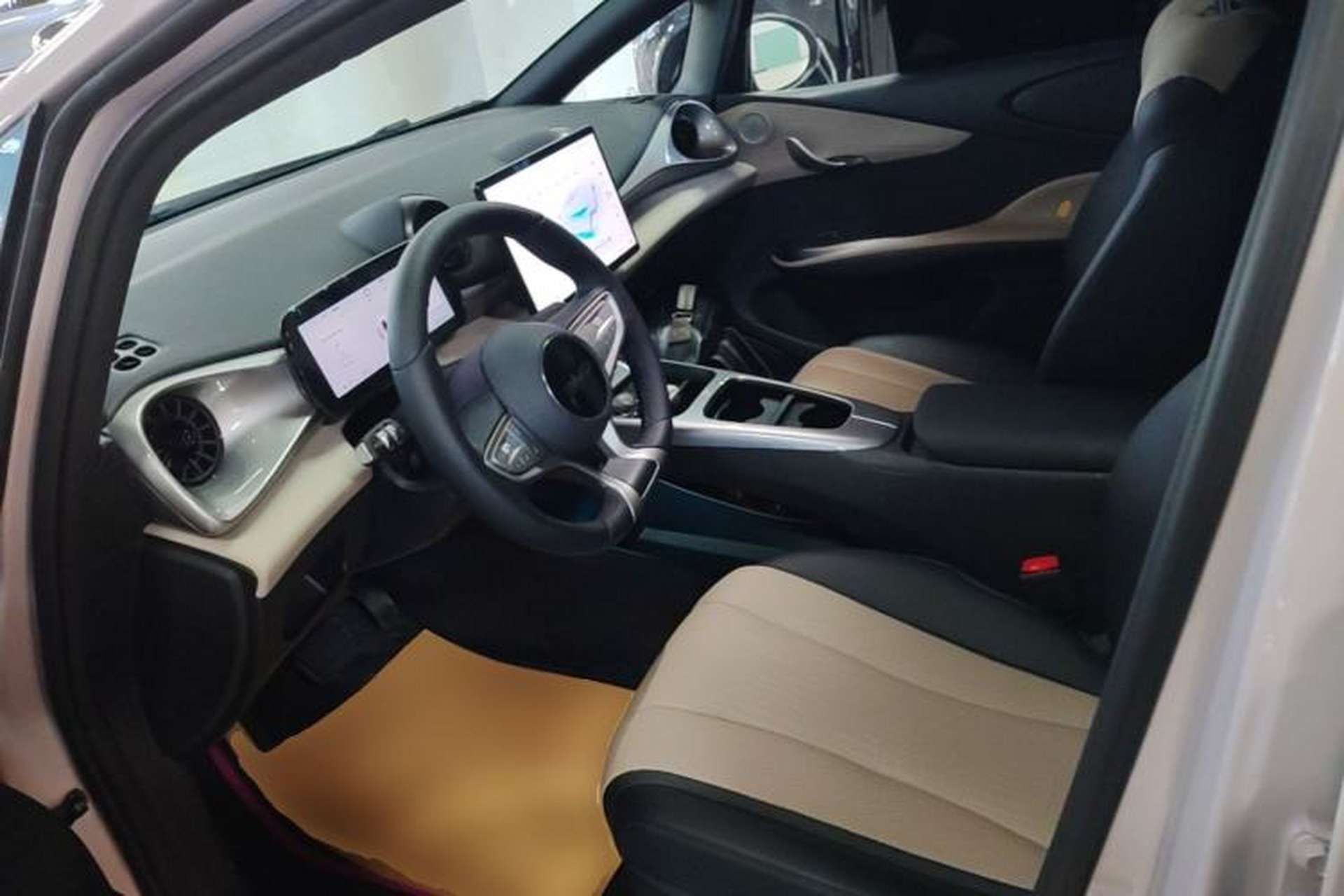 Used BYD Dolphin 2025 Smart Drive Version 420 km Freedom Edition Left Front Seat