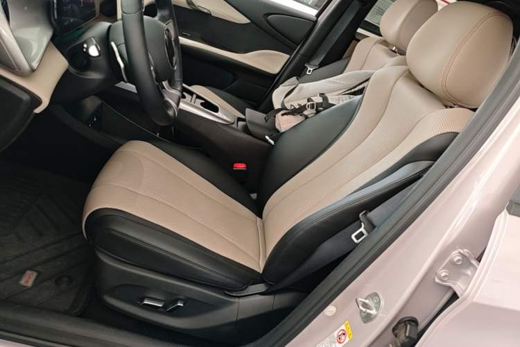 Used BYD Dolphin 2025 Intelligent Driving Version 410 km Fashion Edition Left Front Seat