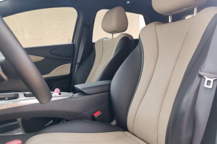 Used BYD Dolphin 2025 Intelligent Driving Version 410 km Fashion Edition Left Front Seat