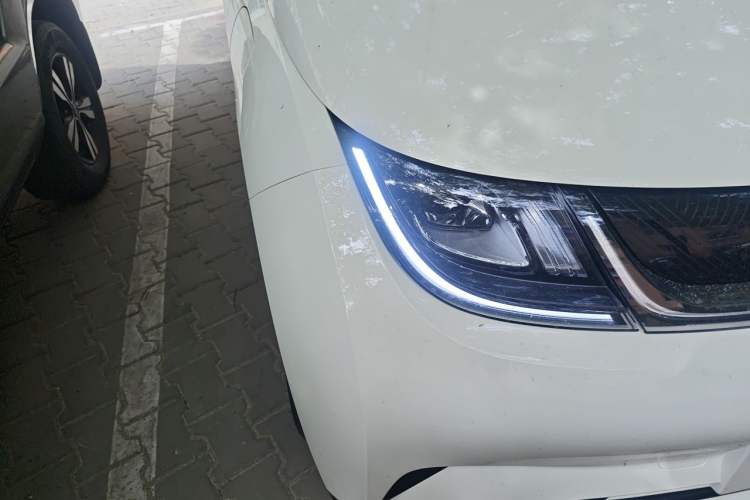 Used BYD Dolphin 2025 420km Free Edition Right Front Headlight
