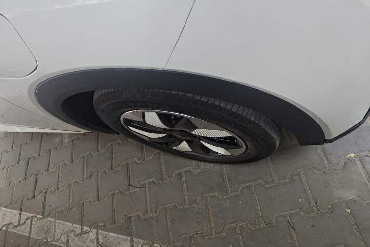 Used BYD Dolphin 2025 420km Free Edition Right Front Wheel Hub