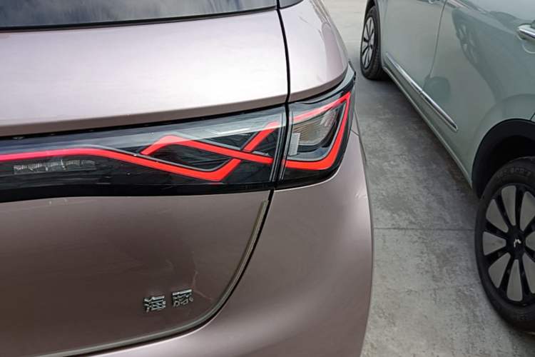 Used BYD Dolphin 2025 520km Range Knight Edition Exterior 3