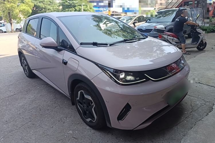 Used BYD Dolphin 2025 Smart Drive Version 420 km Freedom Edition Front Right 45 Deg
