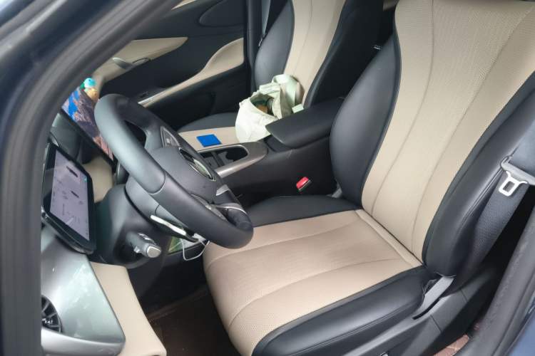 Used BYD Dolphin 2025 Intelligent Driving Version 410 km Fashion Edition Left Front Seat
