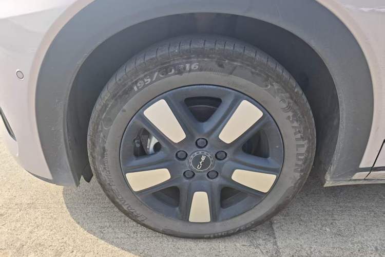 Used BYD Dolphin 2025 Intelligent Driving Version 410 km Fashion Edition Left Front Wheel Hub