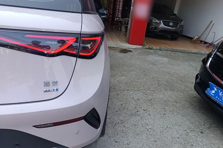 Used BYD Dolphin 2025 Smart Drive Version 420 km Freedom Edition Right Rear Taillight