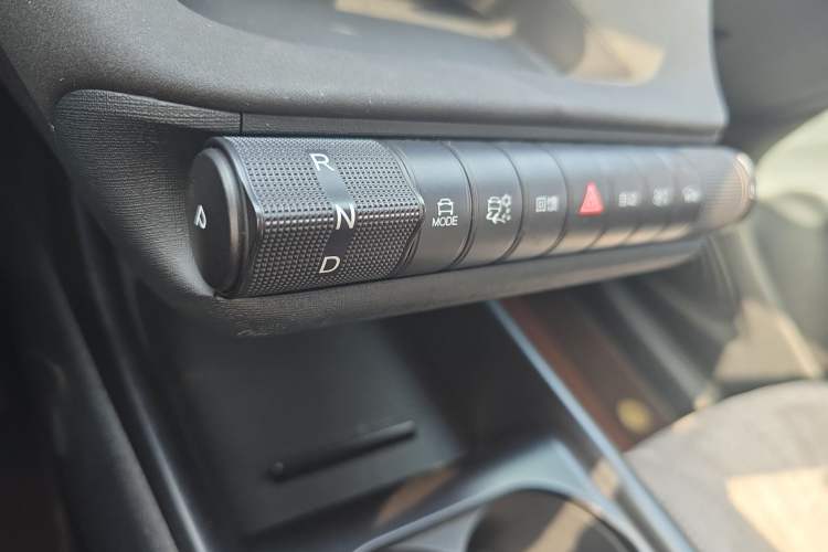 Used BYD Dolphin 2025 420km Free Edition Gear Lever