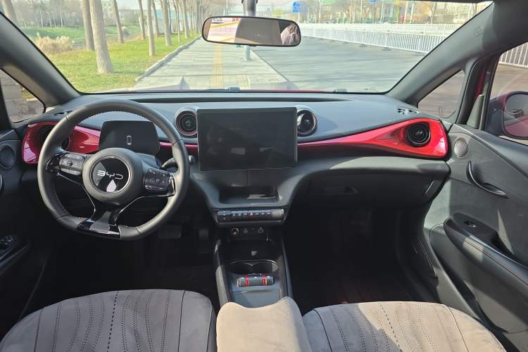 Used BYD Dolphin 2025 420km Free Edition Interior 3
