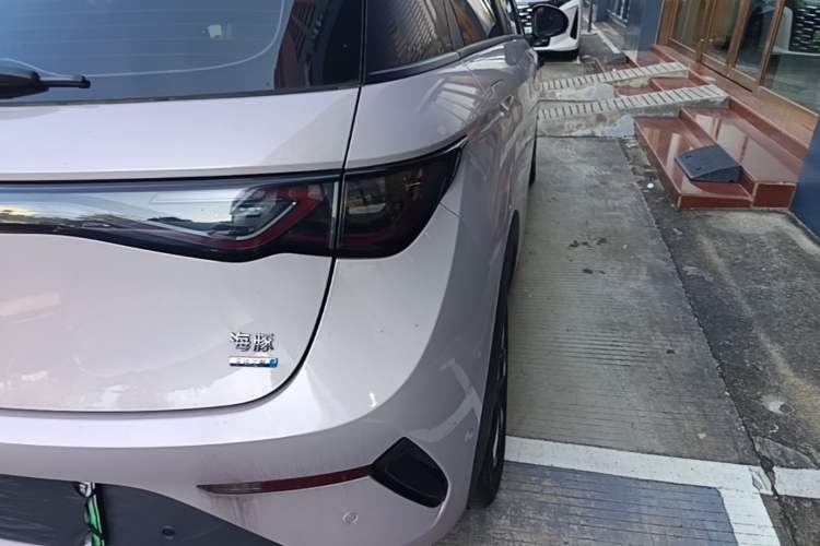 Used BYD Dolphin 2025 Intelligent Driving Version 410 km Fashion Edition Right Rear Taillight