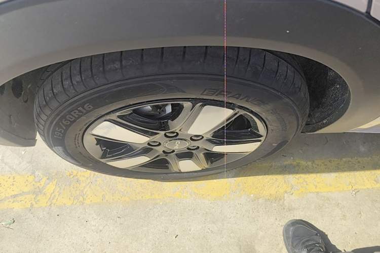 Used BYD Dolphin 2025 Intelligent Driving Version 410 km Fashion Edition Right Rear Wheel Hub