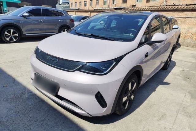 Ojetý BYD Dolphin 2025 Intelligent Driving Version 410 km Fashion Edition