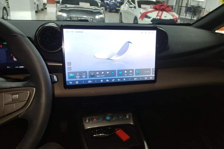 Used BYD Dolphin 2025 Smart Drive Version 420 km Freedom Edition Audio And AC Panel
