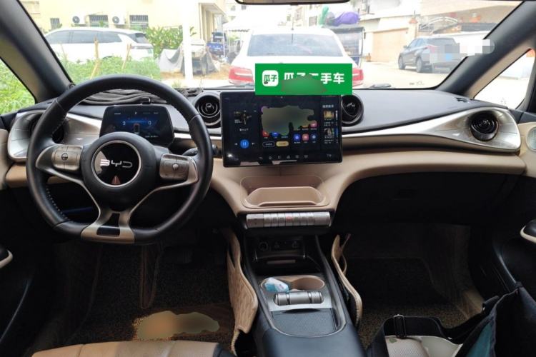 Used BYD Dolphin 2025 420km Free Edition Center Console