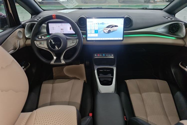 Used BYD Dolphin 2025 Intelligent Driving Version 410 km Fashion Edition Center Console