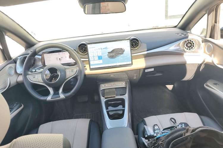 Used BYD Dolphin 2025 Intelligent Driving Version 410 km Fashion Edition Center Console