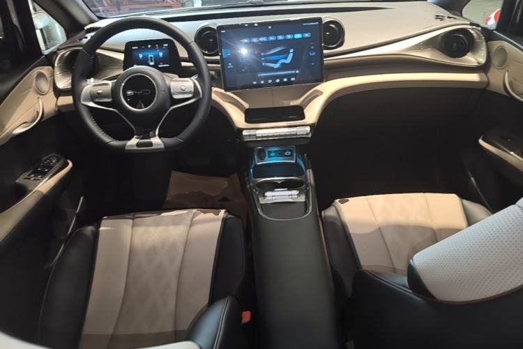 Used BYD Dolphin 2025 420km Free Edition Center Console