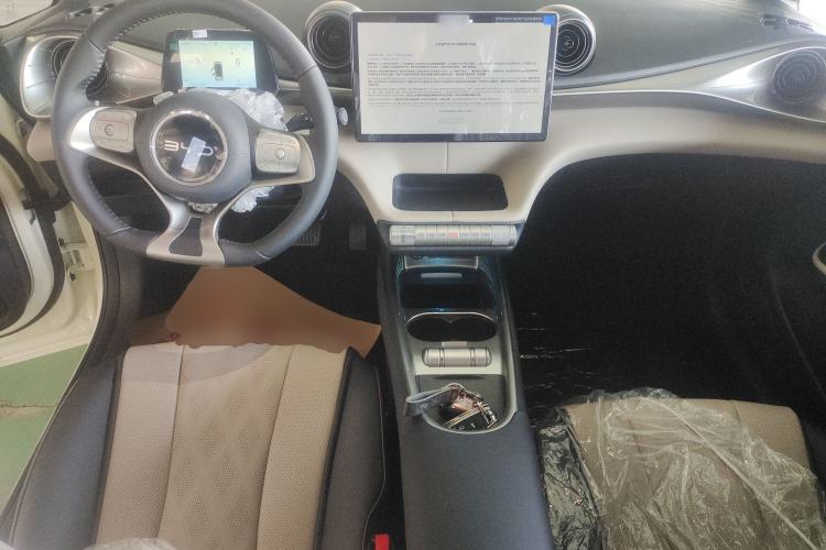 Used BYD Dolphin 2025 420km Free Edition Center Console