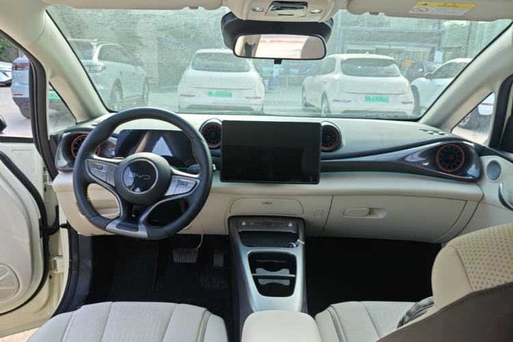 Used BYD Dolphin 2025 Intelligent Driving Version 410 km Fashion Edition Center Console