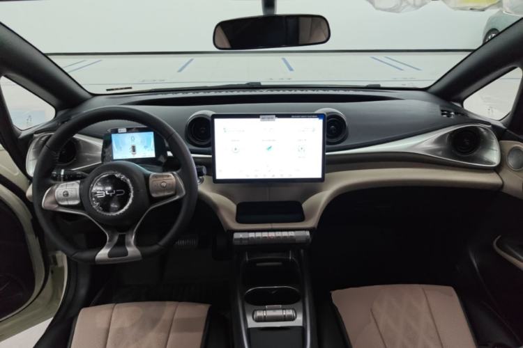 Used BYD Dolphin 2025 420km Free Edition Center Console