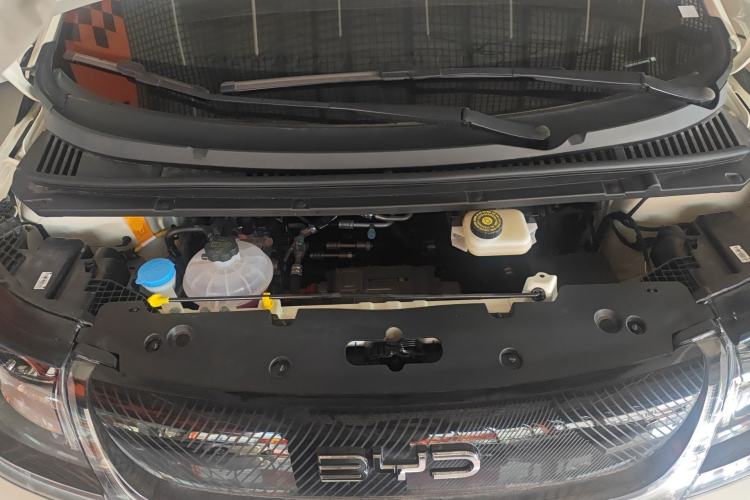 Used BYD Dolphin 2025 420km Free Edition Engine Bay