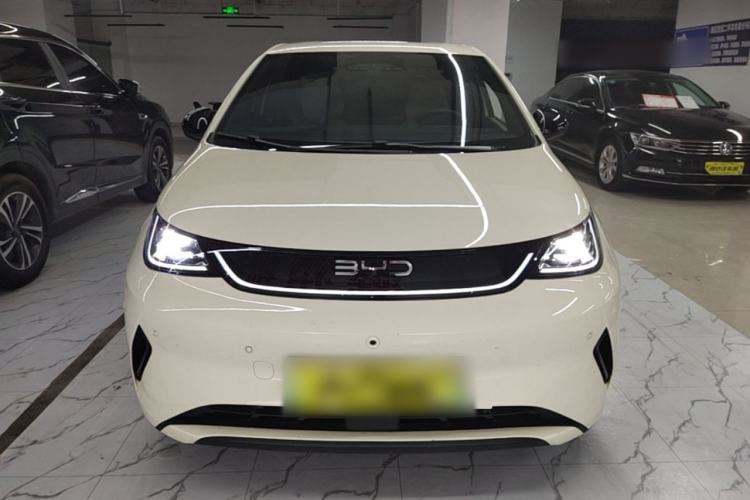 Used BYD Dolphin 2025 Smart Drive Version 420 km Freedom Edition Front