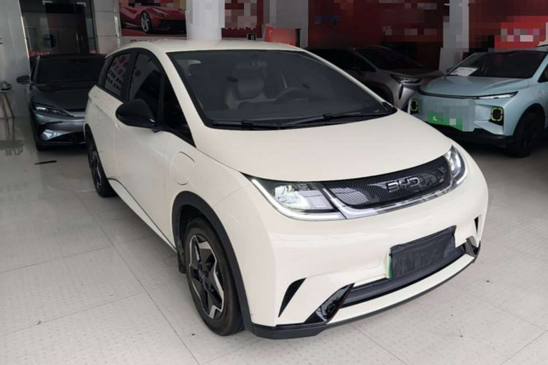 Used BYD Dolphin 2025 420km Active Version Front Right 45 Deg