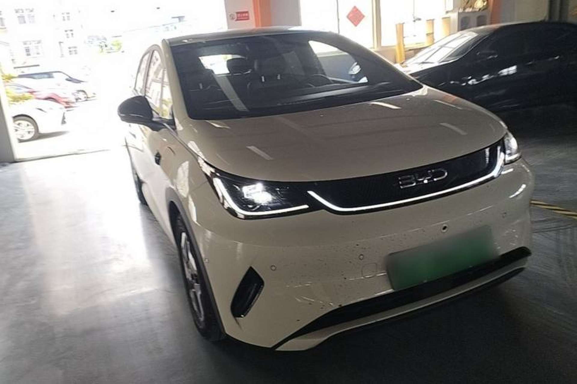 Used BYD Dolphin 2025 Smart Drive Version 420 km Freedom Edition Front Right 45 Deg