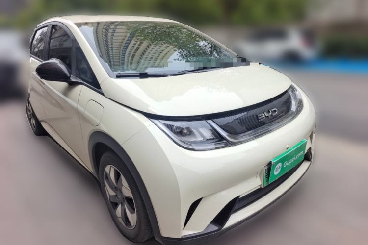 Used BYD Dolphin 2025 420km Free Edition Front Right 45 Deg