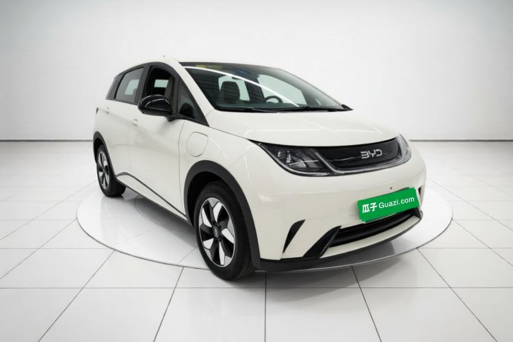 Used BYD Dolphin 2025 420km Free Edition Front Right 45 Deg