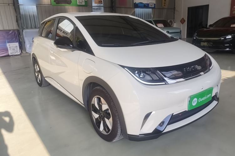 Used BYD Dolphin 2025 420km Free Edition Front Right 45 Deg