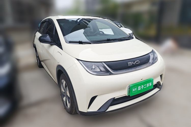 Used BYD Dolphin 2025 420km Free Edition Front Right 45 Deg