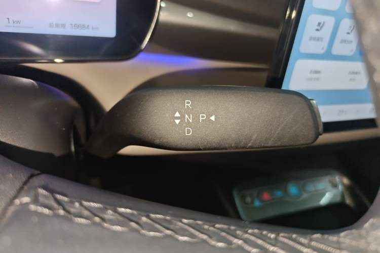 Used BYD Dolphin 2025 Intelligent Driving Version 410 km Fashion Edition Gear Lever