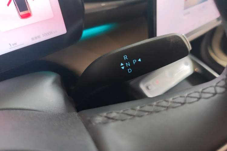Used BYD Dolphin 2025 Intelligent Driving Version 410 km Fashion Edition Gear Lever
