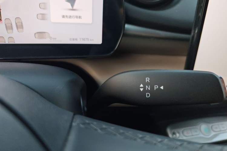 Used BYD Dolphin 2025 Intelligent Driving Version 410 km Fashion Edition Gear Lever