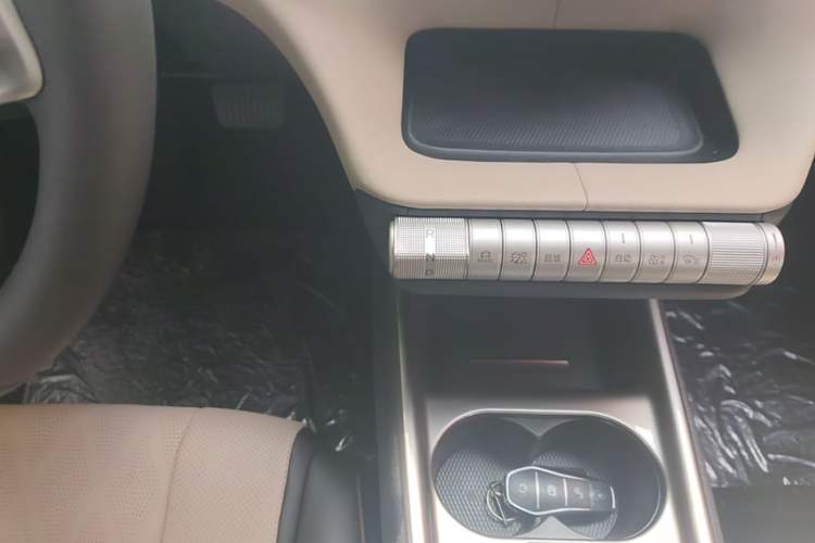Used BYD Dolphin 2025 420km Free Edition Gear Lever