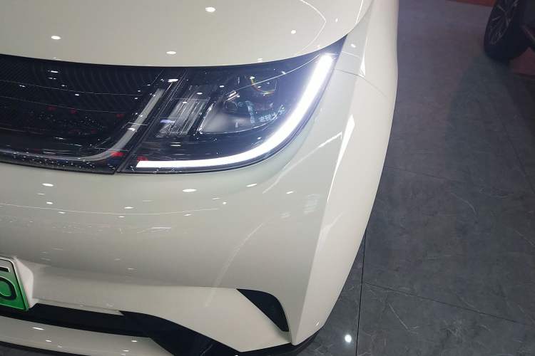 Used BYD Dolphin 2025 420km Free Edition Left Front Headlight