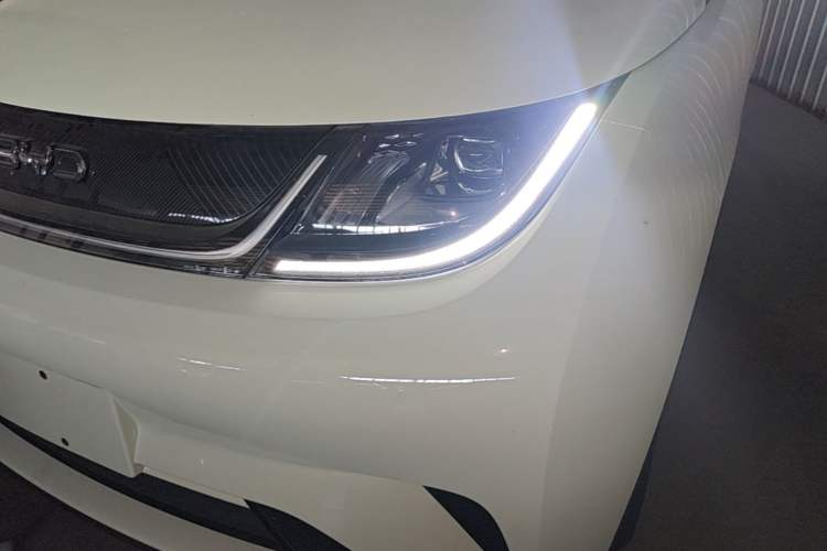 Used BYD Dolphin 2025 420km Free Edition Left Front Headlight
