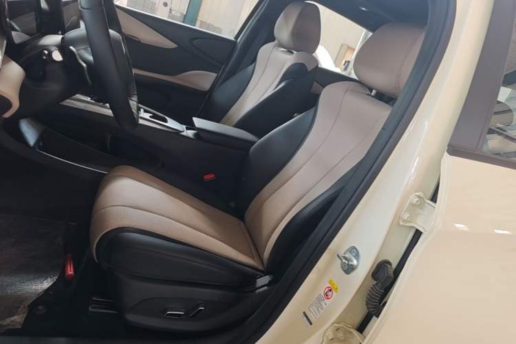 Used BYD Dolphin 2025 Intelligent Driving Version 410 km Fashion Edition Left Front Seat