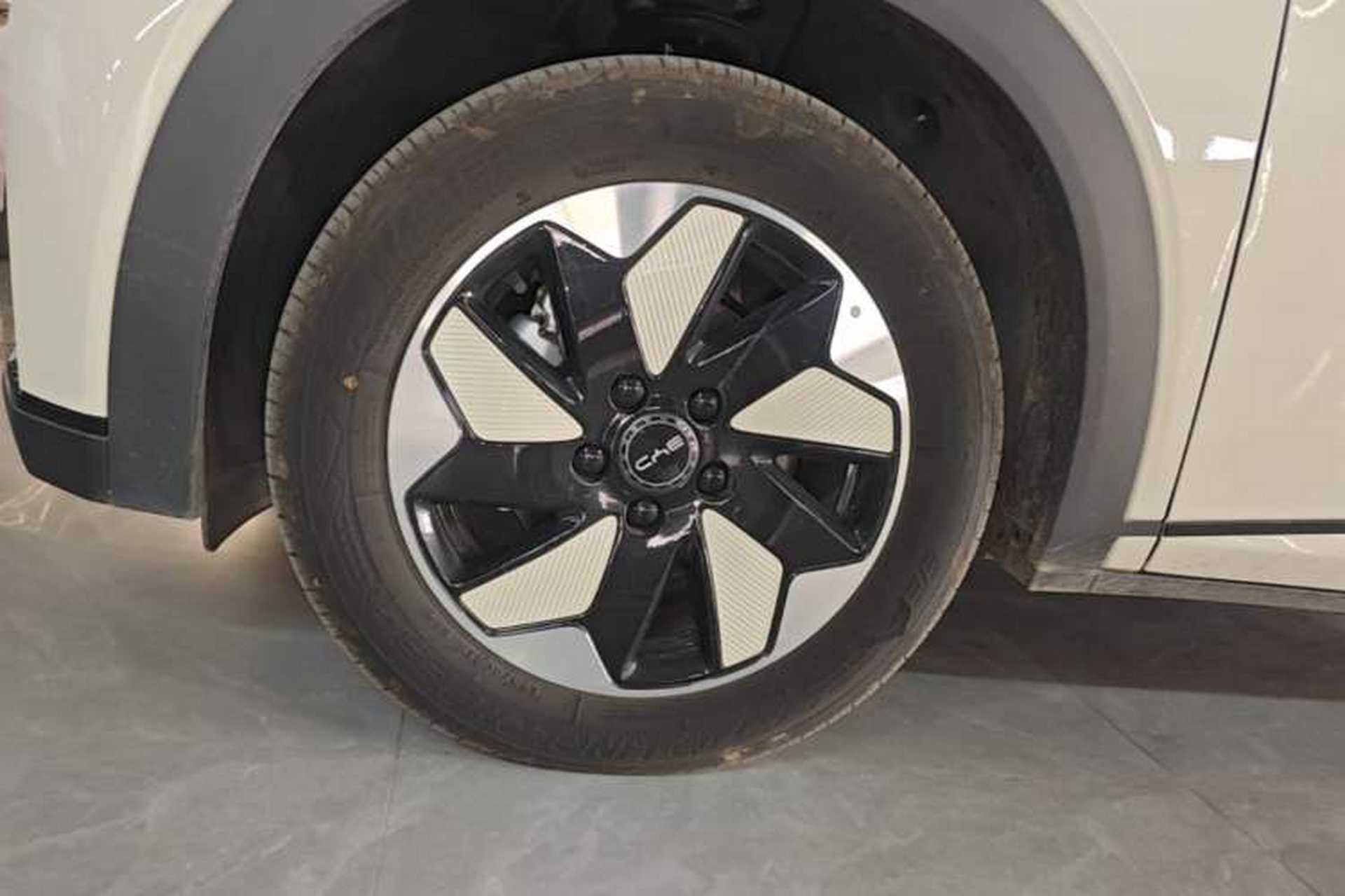 Used BYD Dolphin 2025 420km Free Edition Left Front Wheel Hub