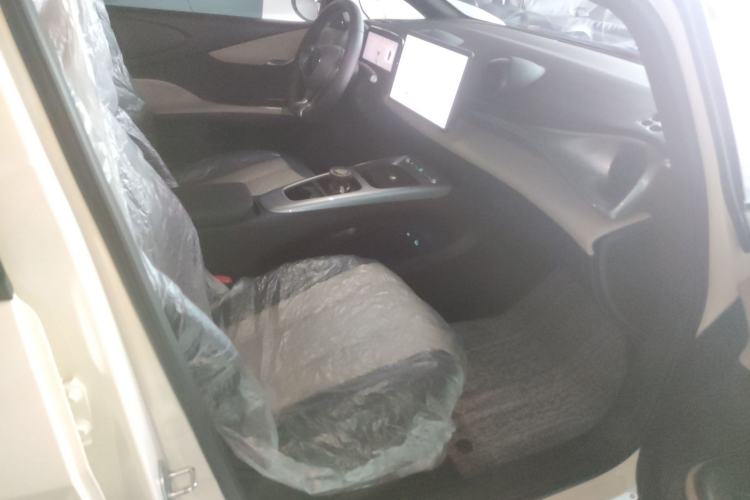 Used BYD Dolphin 2025 Smart Drive Version 420 km Freedom Edition Right Front Seat