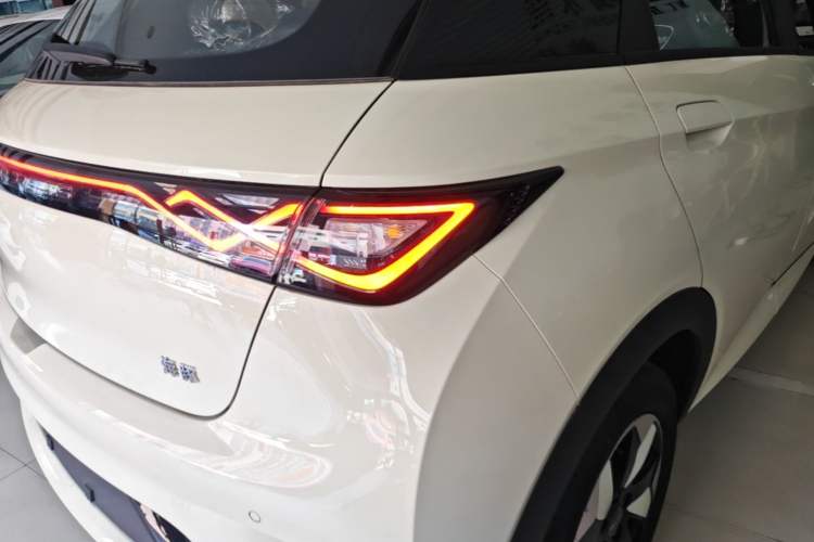 Used BYD Dolphin 2025 420km Free Edition Right Rear Taillight