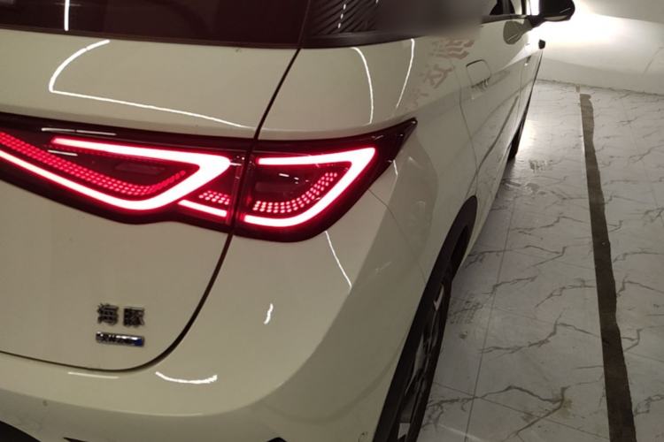 Used BYD Dolphin 2025 Smart Drive Version 420 km Freedom Edition Right Rear Taillight
