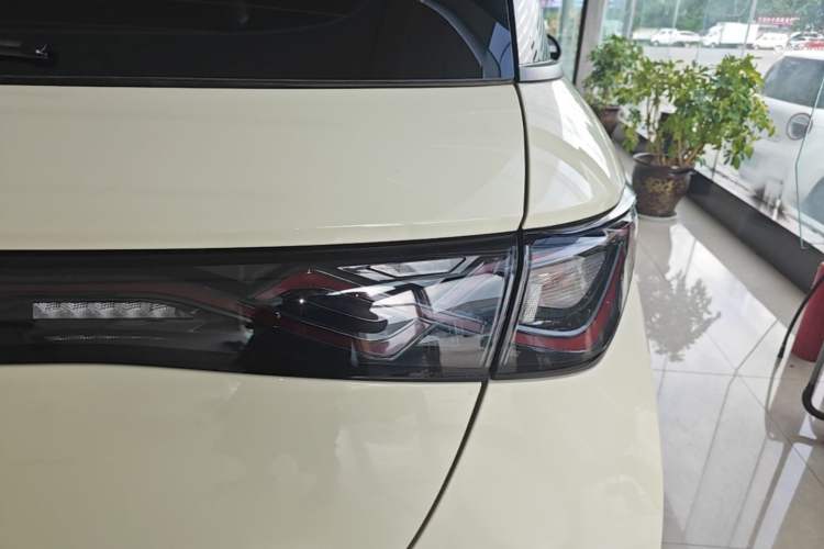 Used BYD Dolphin 2025 420km Free Edition Right Rear Taillight