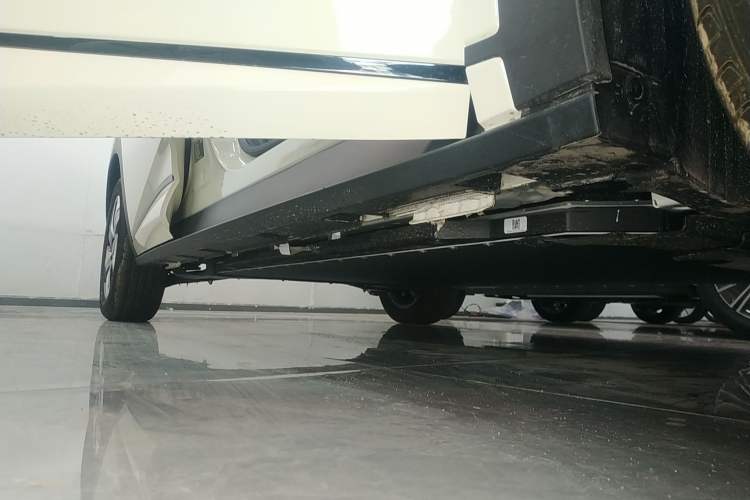 Used BYD Dolphin 2025 420km Free Edition Right Side Sill