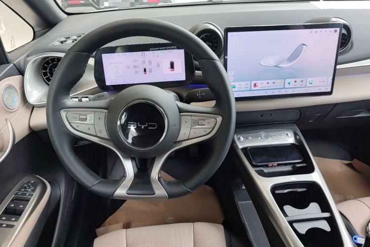 Used BYD Dolphin 2025 Intelligent Driving Version 410 km Fashion Edition Steering Wheel
