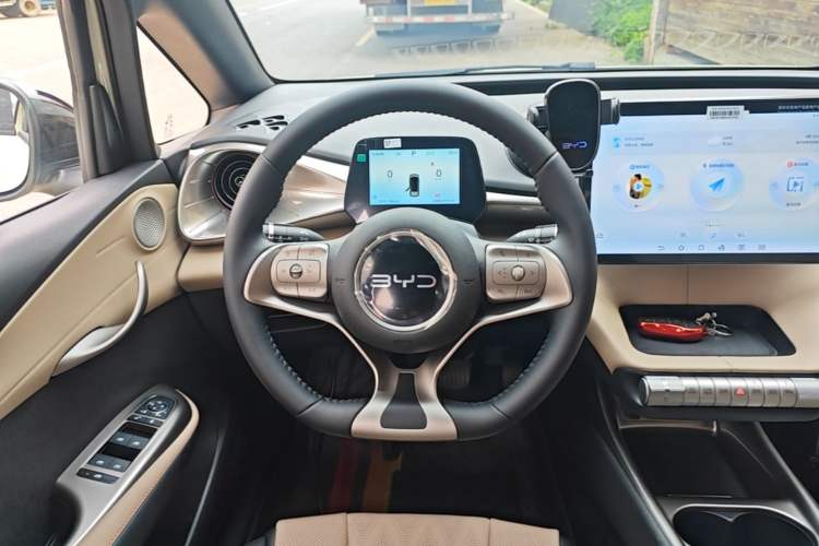 Used BYD Dolphin 2025 420km Free Edition Steering Wheel