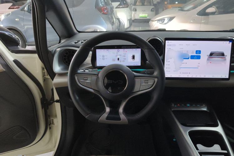 Used BYD Dolphin 2025 Intelligent Driving Version 410 km Fashion Edition Steering Wheel
