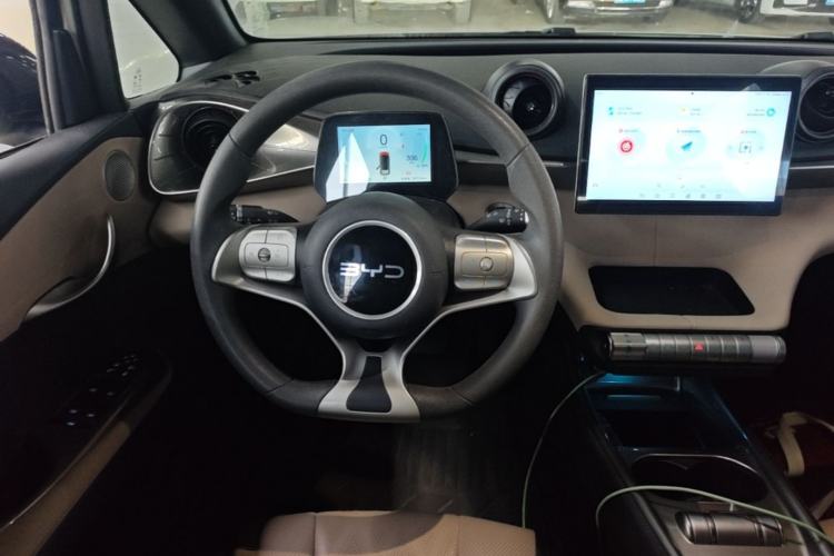 Used BYD Dolphin 2025 420km Active Version Steering Wheel