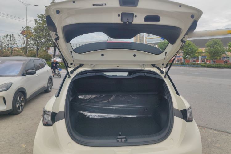 Used BYD Dolphin 2025 420km Free Edition Trunk