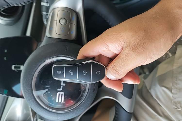Used BYD Dolphin 2025 420km Free Edition Vehicle Key